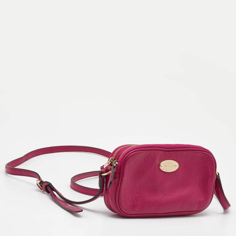 مملوكة مسبقًا Coach Fuchsia Leather Camera Crossbody Bag