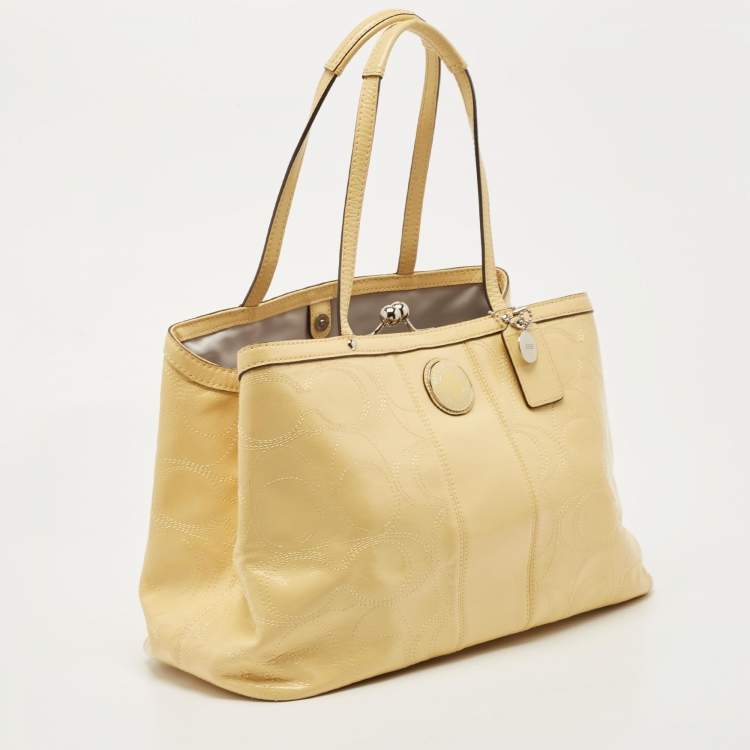 Pre Owned Coach Yellow Op Art Patent Leather Kisslock Tote