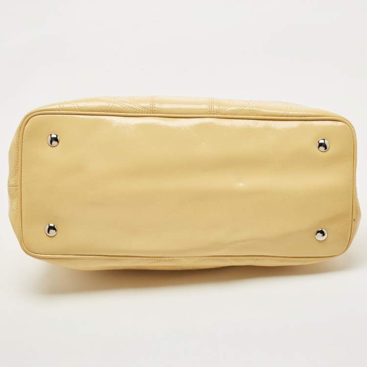 Pre Owned Coach Yellow Op Art Patent Leather Kisslock Tote