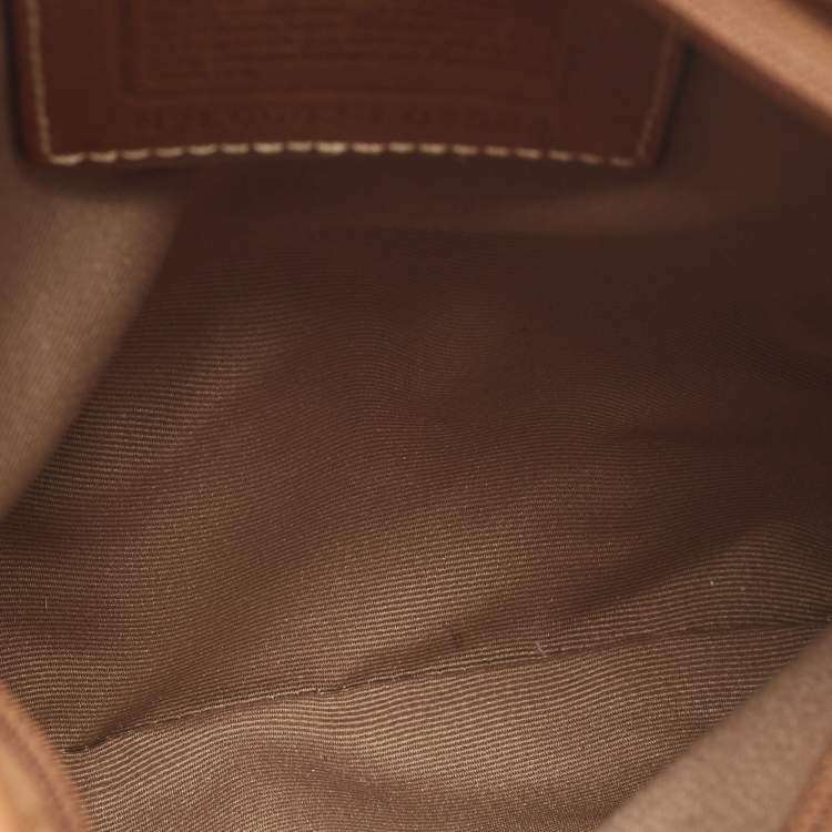مملوكة مسبقًا Coach Brown/Beige Signature Canvas and Leather Swingpack Crossbody Bag