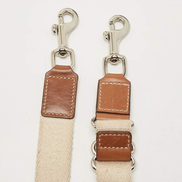 مملوكة مسبقًا Coach Brown/Beige Signature Canvas and Leather Swingpack Crossbody Bag