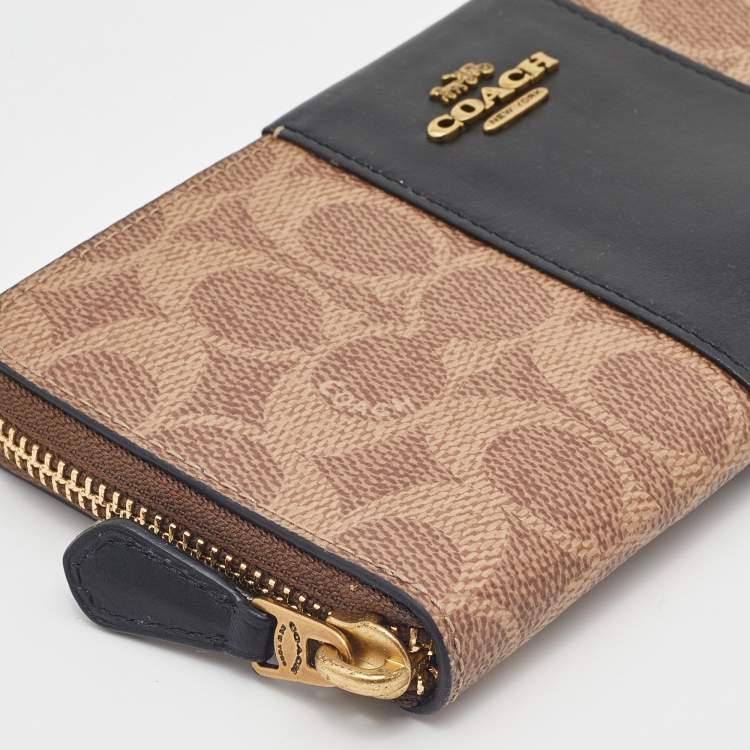 Pre Owned Coach Beige/Black Signature Coated Canvas and Leather Accordion Zip Around Wallet