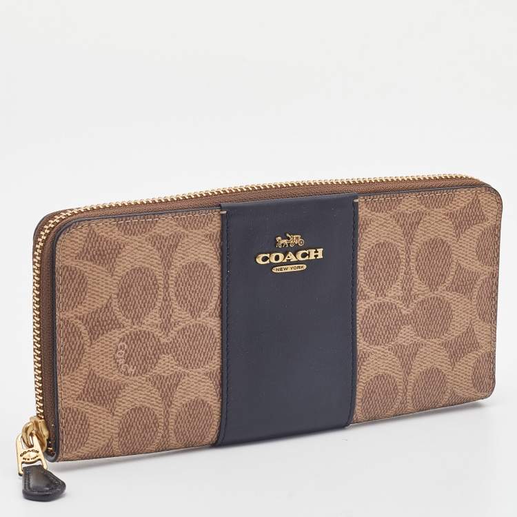Pre Owned Coach Beige/Black Signature Coated Canvas and Leather Accordion Zip Around Wallet