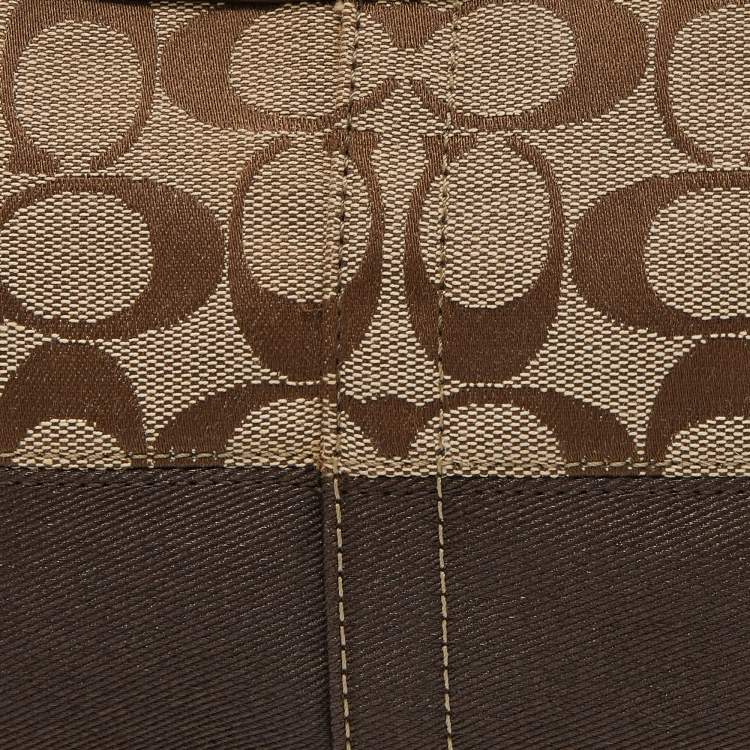 مملوكة مسبقًا Coach Brown/Beige Signature Canvas and Leather Baguette Bag 