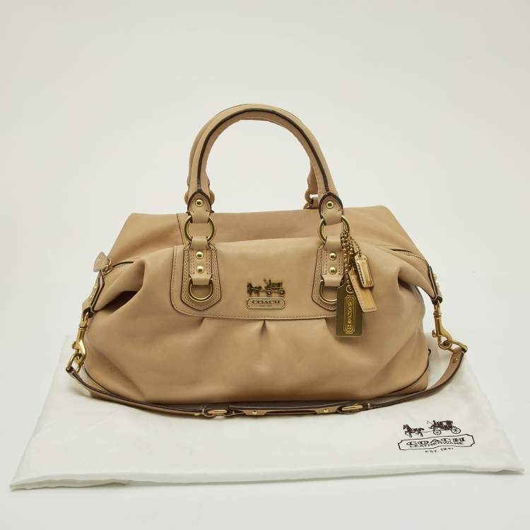 مملوكة مسبقًا Coach Beige Leather Madison Sabrina Shoulder Bag