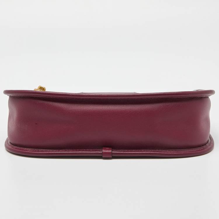 Pre Owned Coach Burgundy Signature Canvas and Leather Swinger 20 Shoulder Bag