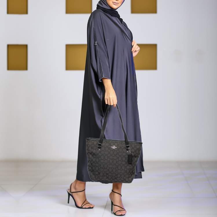Pre Owned Coach Black/Dark Grey Signature Canvas and Leather Tote