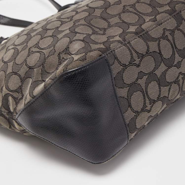 Pre Owned Coach Black/Dark Grey Signature Canvas and Leather Tote