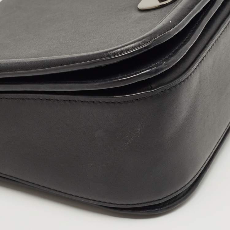 Pre Owned Coach Black Leather Swagger Flap Crossbody Bag