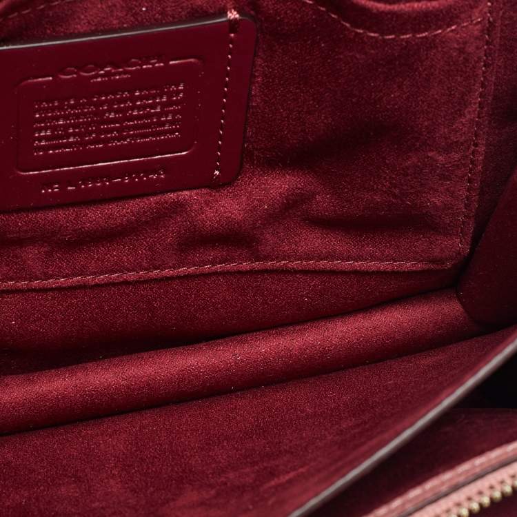 مملوكة مسبقًا Coach Pink Leather Flower/Eyelet Klare Crossbody Bag