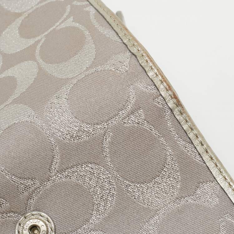 Pre Owned Coach Grey Signature Canvas Trifold Wallet