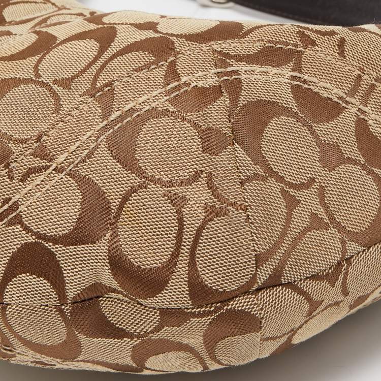 Pre Owned Coach Beige/Brown Signature Fabric and Leather Buckle Handle Hobo
