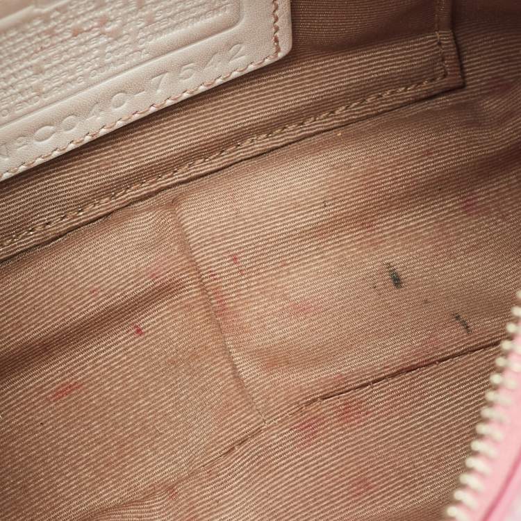 Pre Owned Coach Pink/White Leather Hampton Buckle Baguette Bag