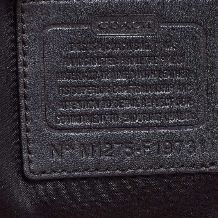 مملوكة مسبقًا Coach Black Signature Canvas and Patent Leather Shoulder Bag