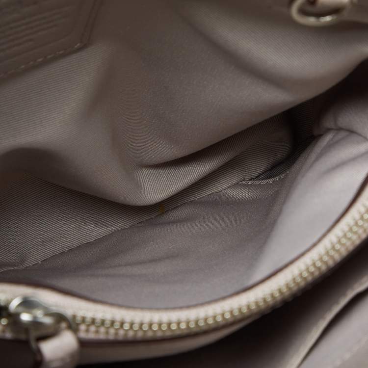 Pre Owned Coach Beige Leather Minetta Satchel