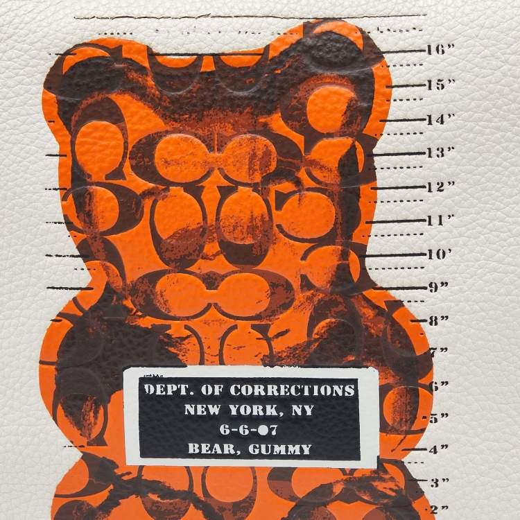Pre Owned Coach Cream/Orange Signature Leather Gummy Bear Zip Pouch