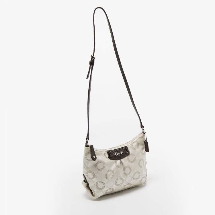 Pre Owned Coach Off White/Dark Brown Signature Fabric and Patent Leather Shoulder Bag