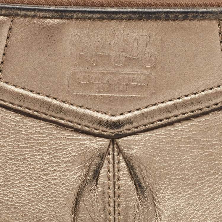 Pre Owned Coach Metallic Leather Zip Wristlet Clutch