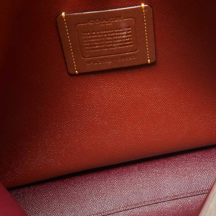 Pre Owned Coach Brown/Beige Signature Coated Canvas Willow Tote