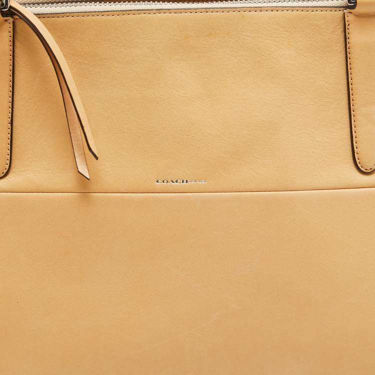 Pre Owned Coach Cream Leather Borough Tote