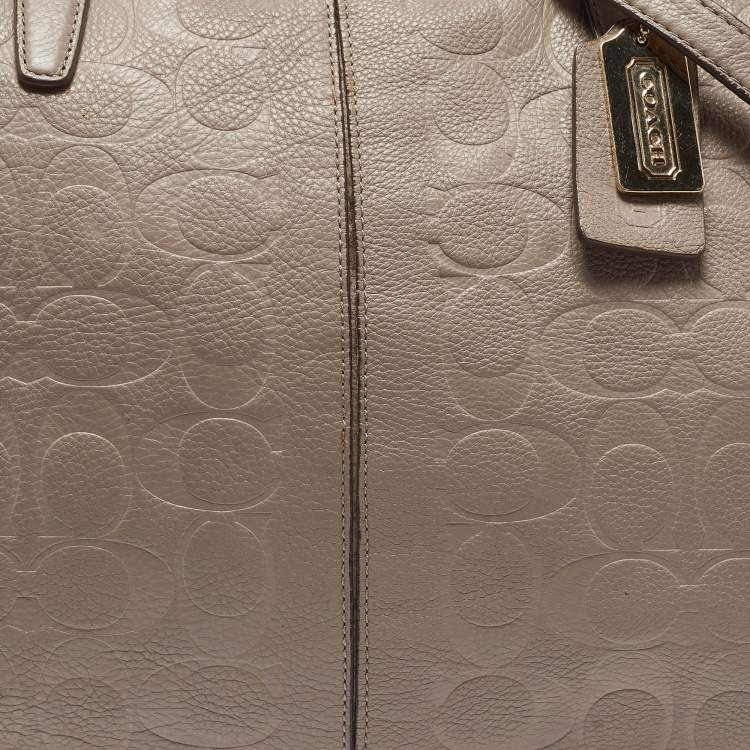 Pre Owned Coach Beige Signature Embossed Leather Bleecker Zip Tote