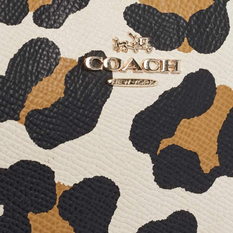 Pre Owned Coach Black/Brown Leopard Print Leather Zip Wristlet Pouch