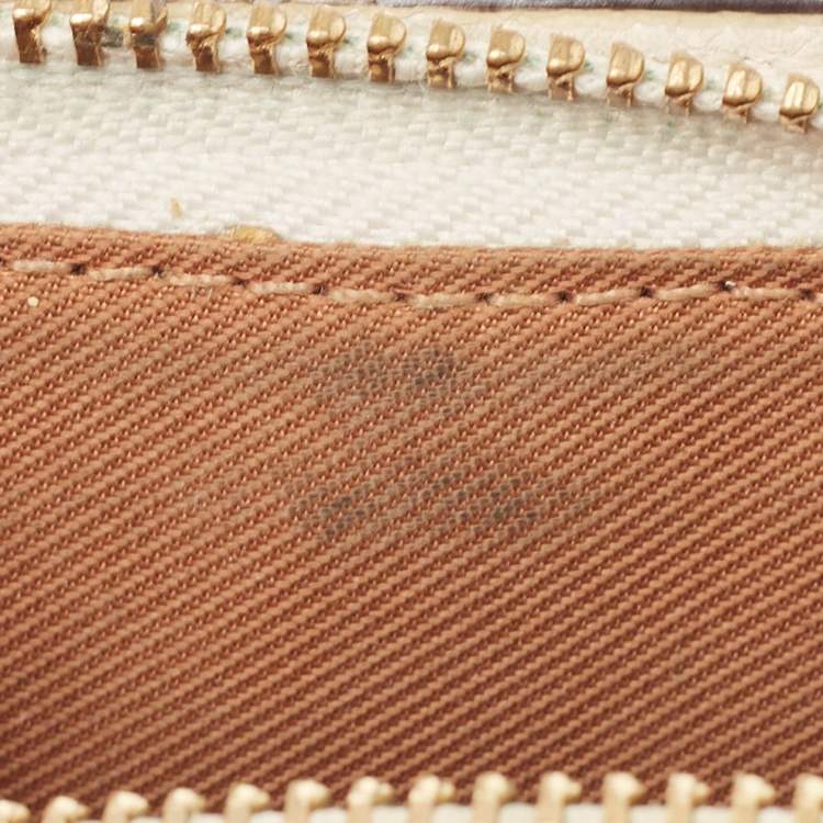 Pre Owned Coach Off White/Brown Leather Snap Compact Wallet