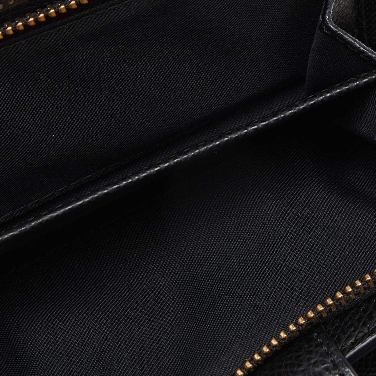 مملوكة مسبقًا Coach Black Leather Compact Wallet