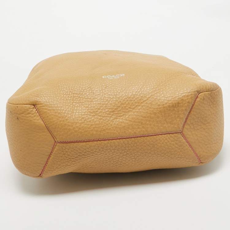 Pre Owned Coach Beige Leather Bleecker Hobo