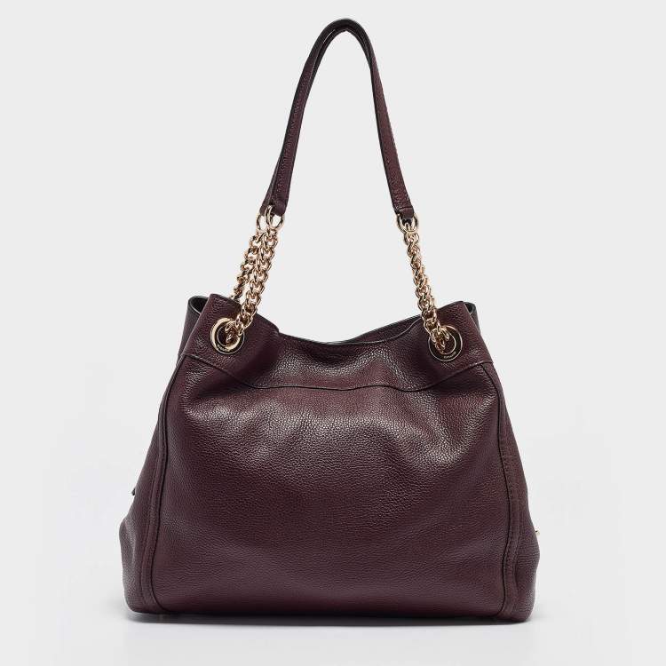 مملوكة مسبقًا Coach Burgundy Leather Turnlock Edie Shoulder Bag