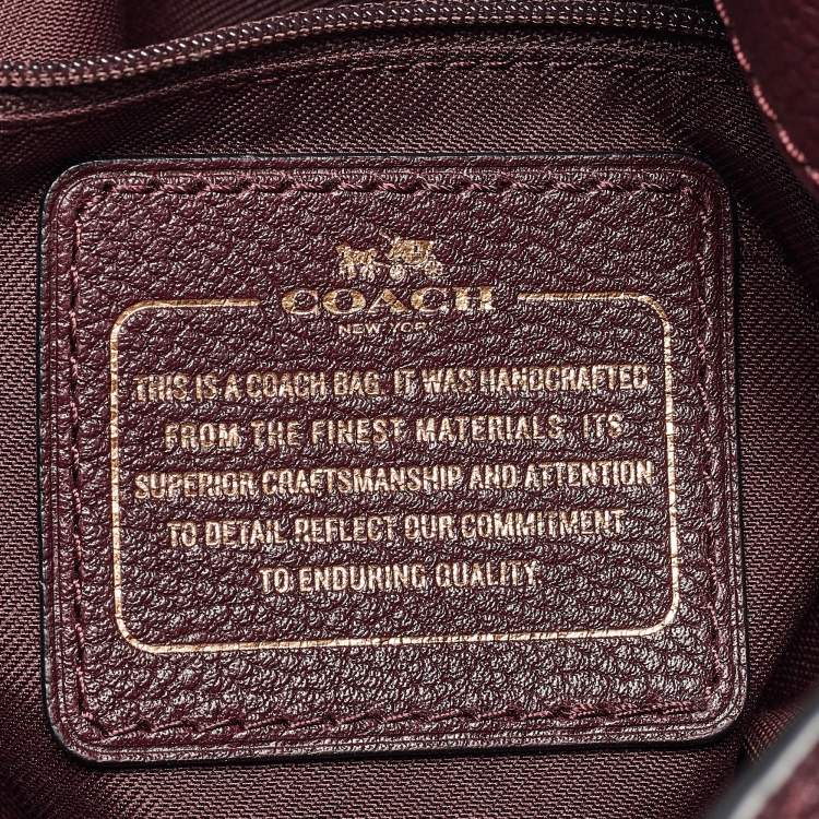 مملوكة مسبقًا Coach Burgundy Leather Turnlock Edie Shoulder Bag