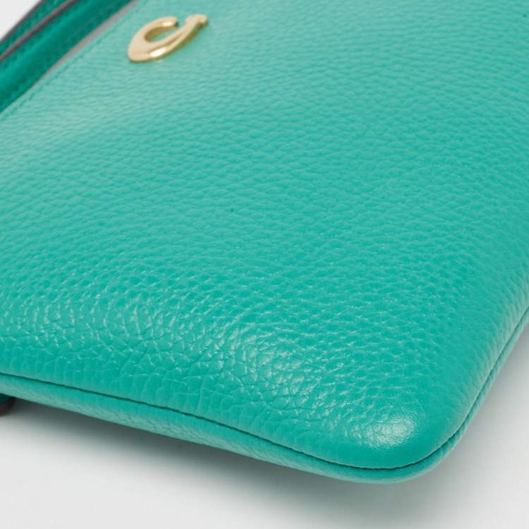 Pre Owned Coach Green Leather Wristlet Zip Pouch