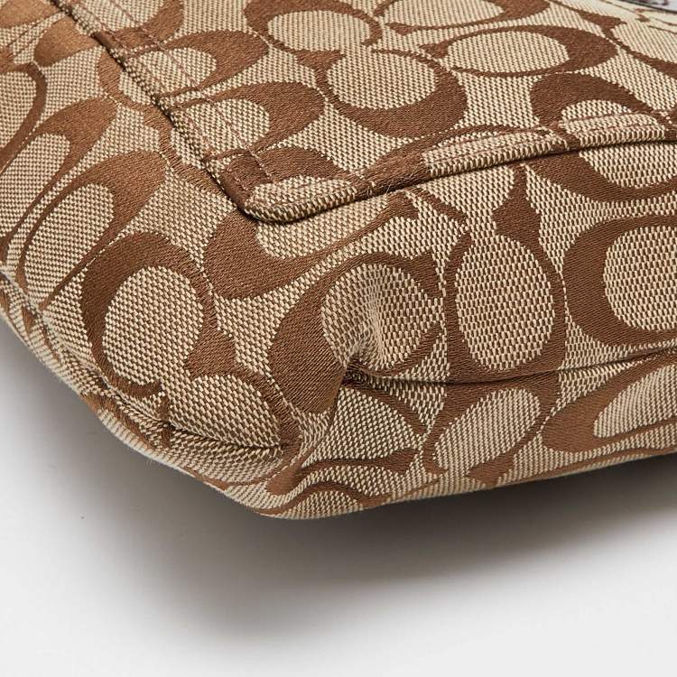 Pre Owned Coach Brown/Beige Signature Canvas and Patent Leather Crossbody Bag