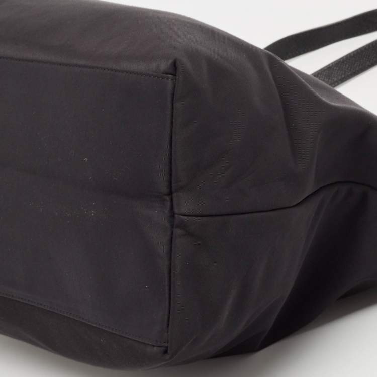 Pre Owned Cole Haan Black Nylon Zip Shopper Tote