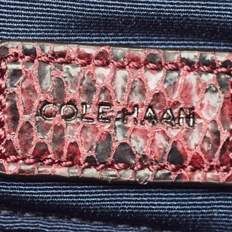 Pre Owned Cole Haan Burgundy Snakeskin Embossed Leather Zip Crossbody Bag