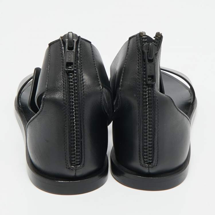 مملوكة مسبقًا Common Projects Track Classic Size 37 Black Leather Ankle Strap Flat Sandals