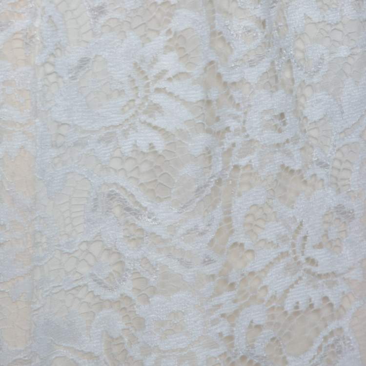 Pre Owned D&G Cream Lace Frill Detail Shorts XS 