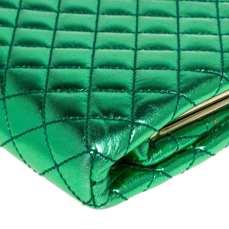 Pre Owned D & G Metallic Green Quilted Leather Vania Chain Clutch