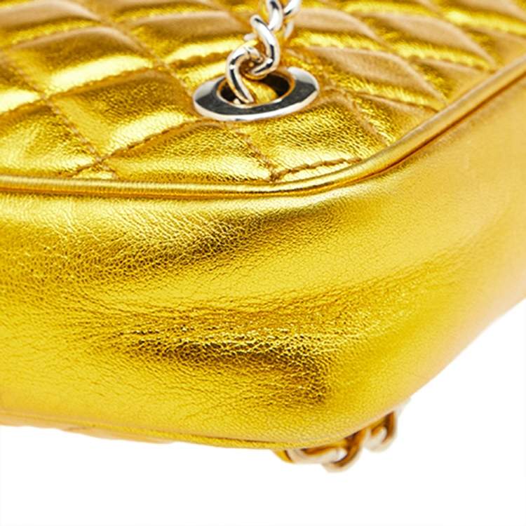 Pre Owned D&G Gold Quilted Leather Tassel Wristlet Clutch