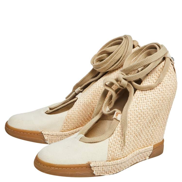 Pre Owned D&G Beige Canvas And Raffia Wedge Ankle Wraps Pumps Size 38