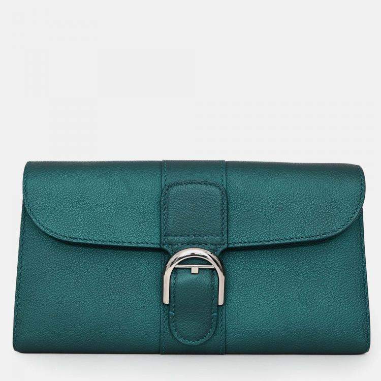 مملوكة مسبقًا Delvaux Green Metallic Leather Brilliant Wallet On Chain SHW