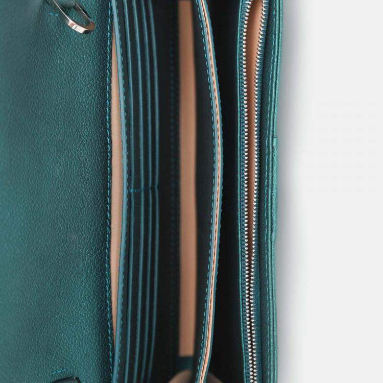 مملوكة مسبقًا Delvaux Green Metallic Leather Brilliant Wallet On Chain SHW