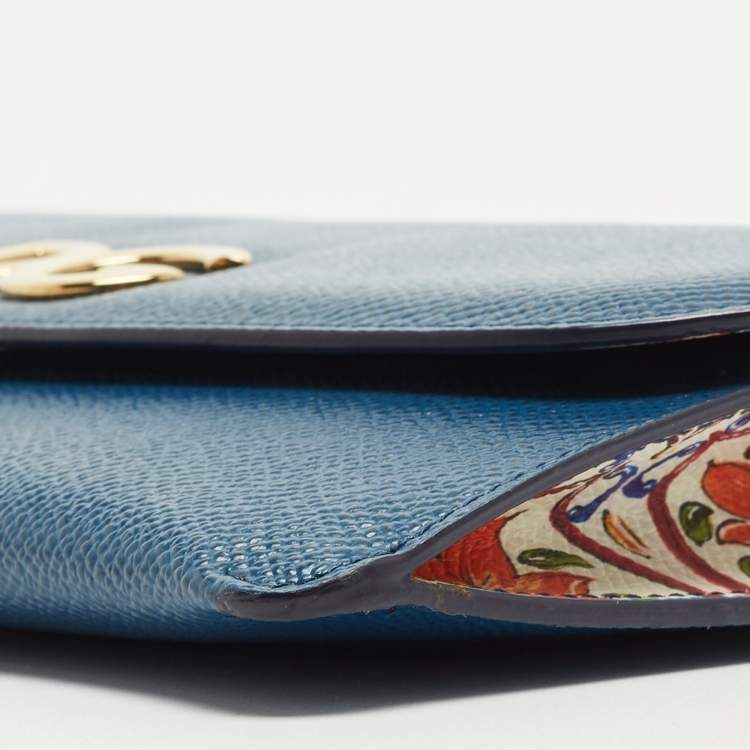 Pre Owned Dolce & Gabbana Blue Grained Leather DG Logo Flap Chain Clutch
