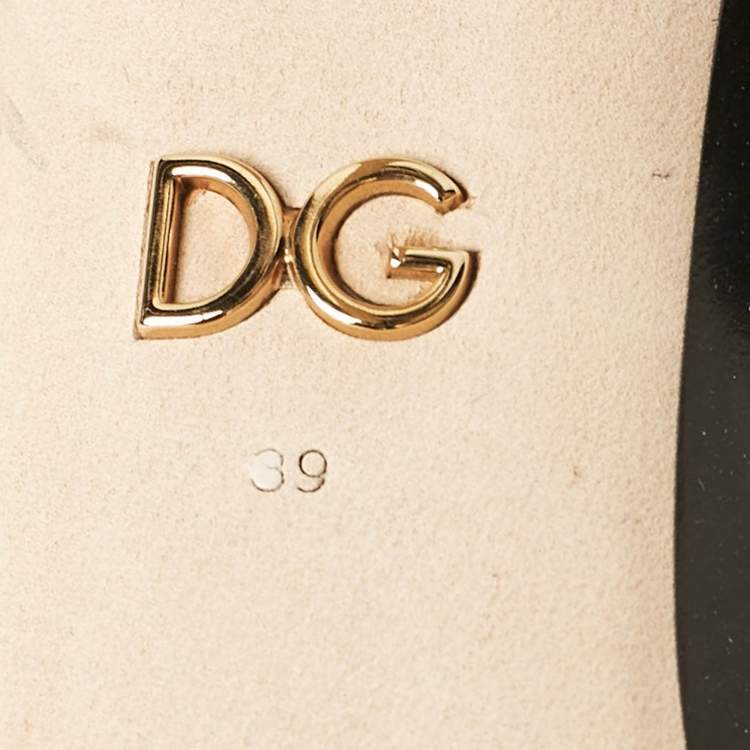 Pre Owned D&G Black Patent Leather Wow Patch Pumps Size 39