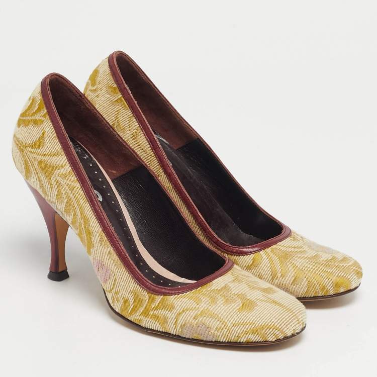 Pre Owned D&G Multicolor Brocade Fabric Round Toe Pumps Size 37.5