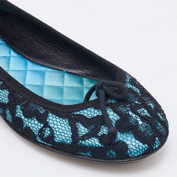 Pre Owned D&G Black/Blue Lace and Satin Bow Ballet Flats Size 39