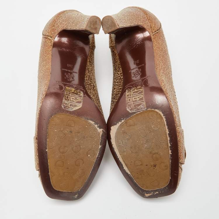Pre Owned D&G Metallic Leather Buckle Detail Pumps Size 36