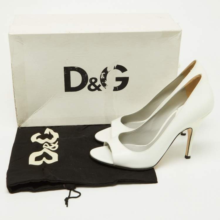 Pre Owned D&G Off White Patent Leather Peep Toe Pumps Size 39