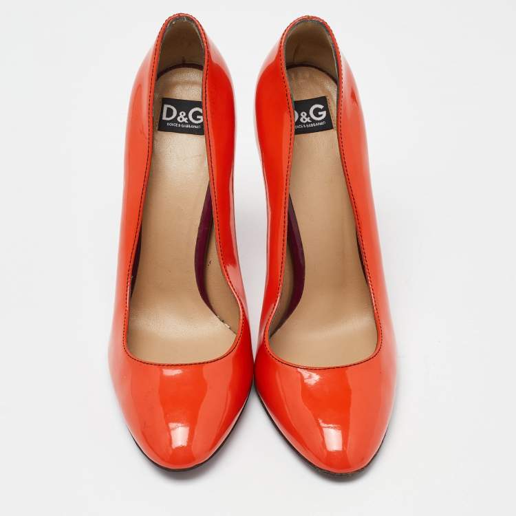 مملوكة مسبقًا D&G Orange Patent Leather Round Toe Pumps Size 38.5