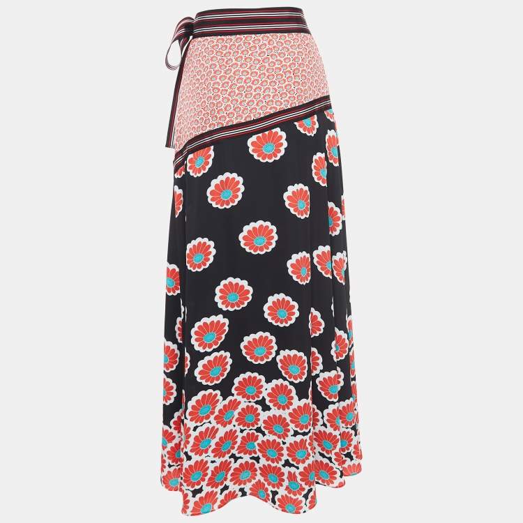 Pre Owned Diane Von Furstenberg Black/Multicolor Floral Printed Crepe Wrap Skirt M